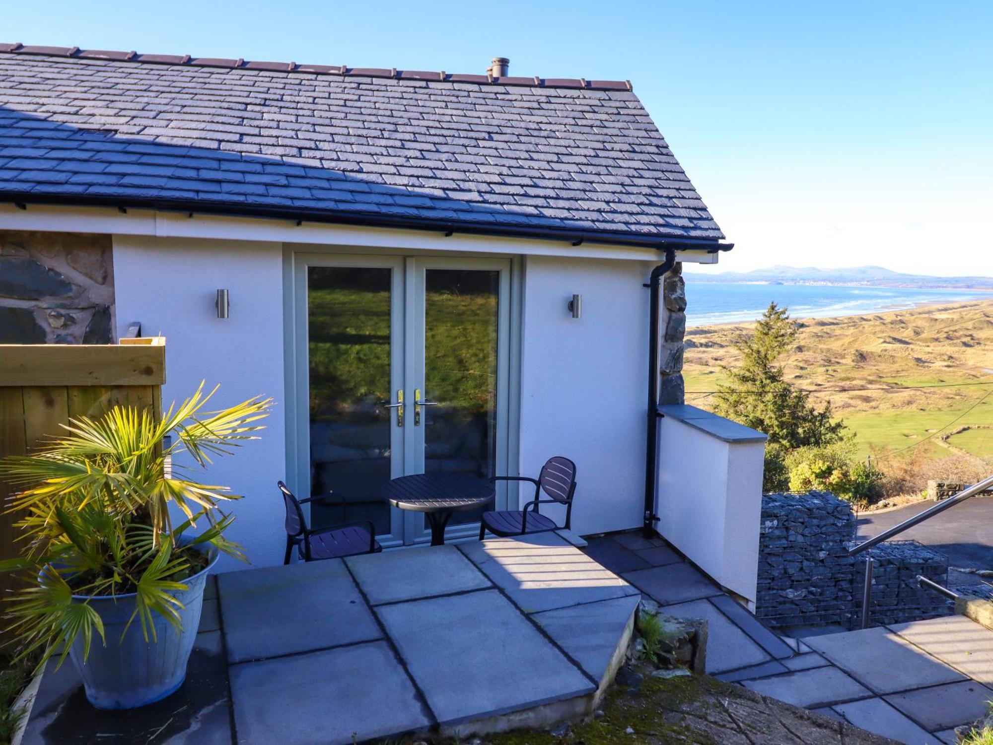 Aelfor Villa Harlech Bagian luar foto